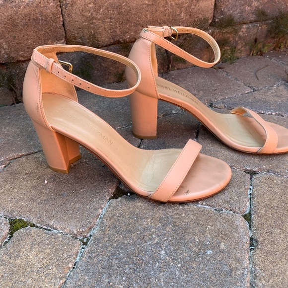 Stuart Weitzman Nearly Nude Sandal, Sz 7.5 W - Picture 3 of 12